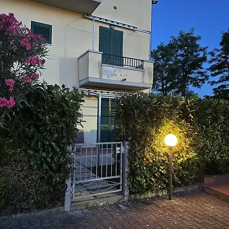 شقة Relax Vista Mare Con Giardino *